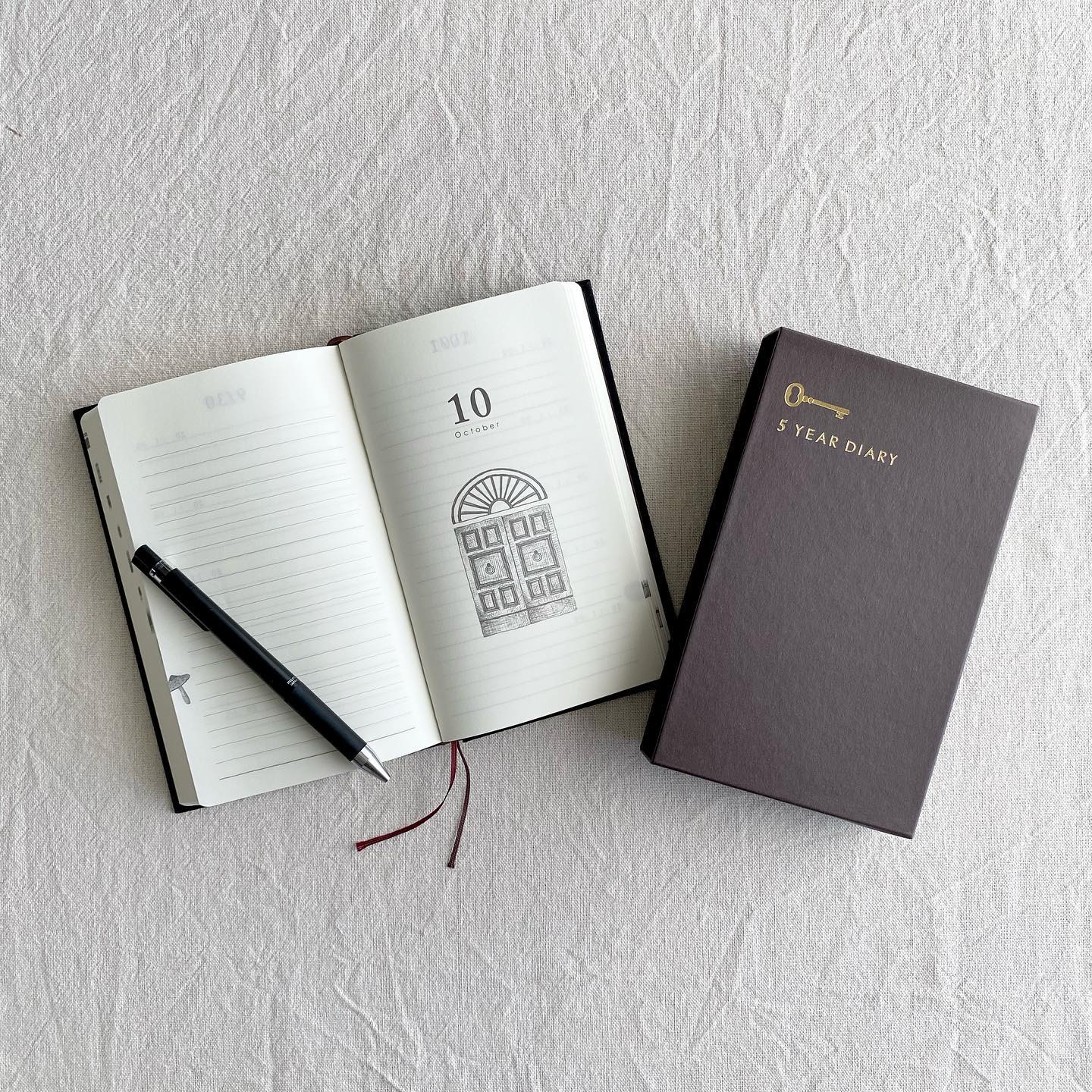 Midori 5-Year Diary Gate Journal – Premium Japanese MD Paper