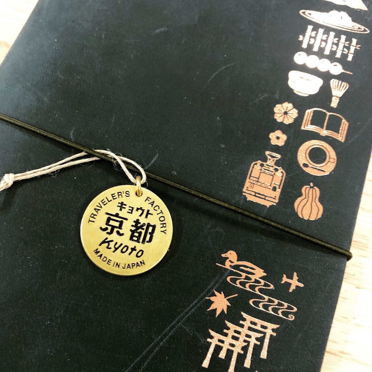 Traveler’s Factory Kyoto Brass Tag – KYOTO Edition Icon Charm | Traveler's Notebook